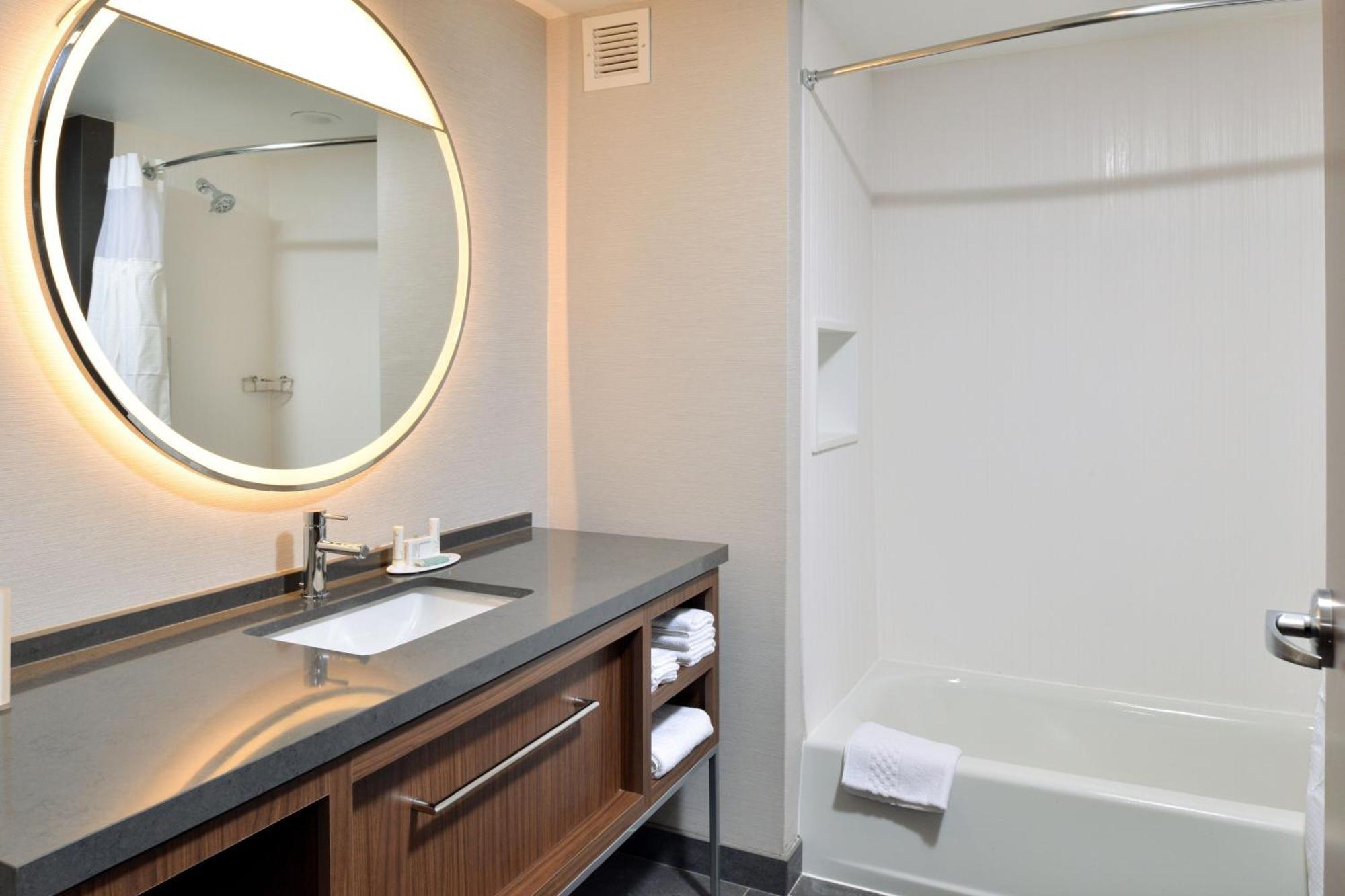 Courtyard By Marriott Raleigh Cary Crossroads Ξενοδοχείο Εξωτερικό φωτογραφία