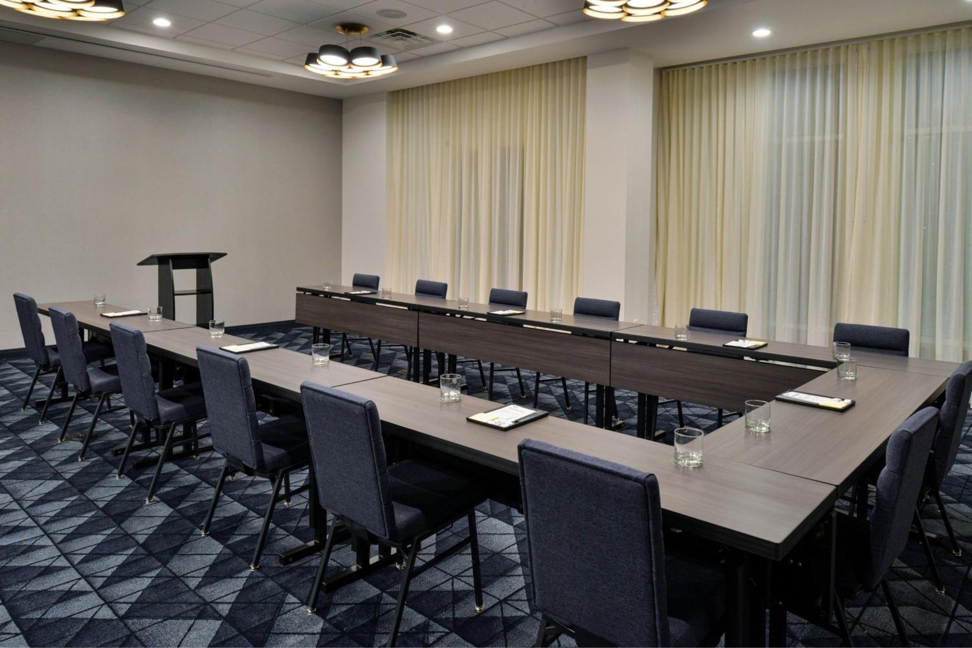 Courtyard By Marriott Raleigh Cary Crossroads Ξενοδοχείο Εξωτερικό φωτογραφία